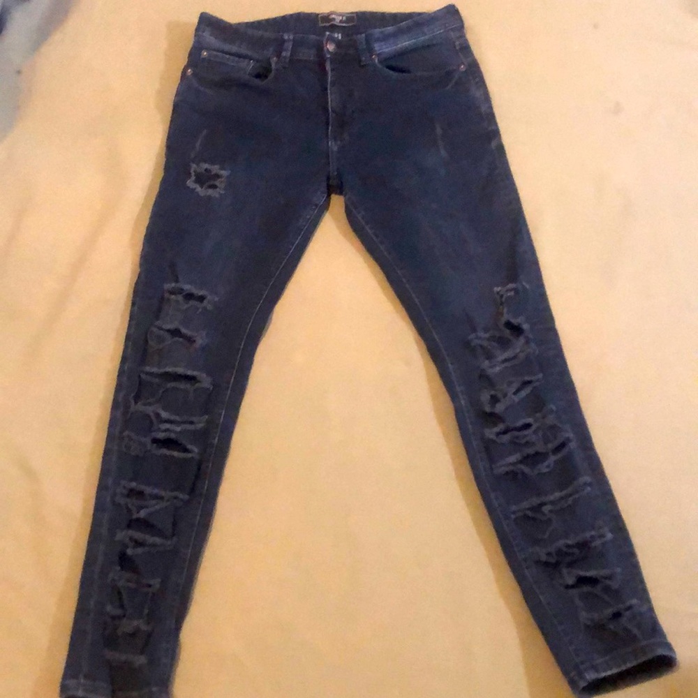 FOREVER 21 MEN skinny distressed  men’s Jeans size 30”